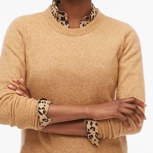 Crewneck Sweater in Extra-Soft Yarn Heather Acorn